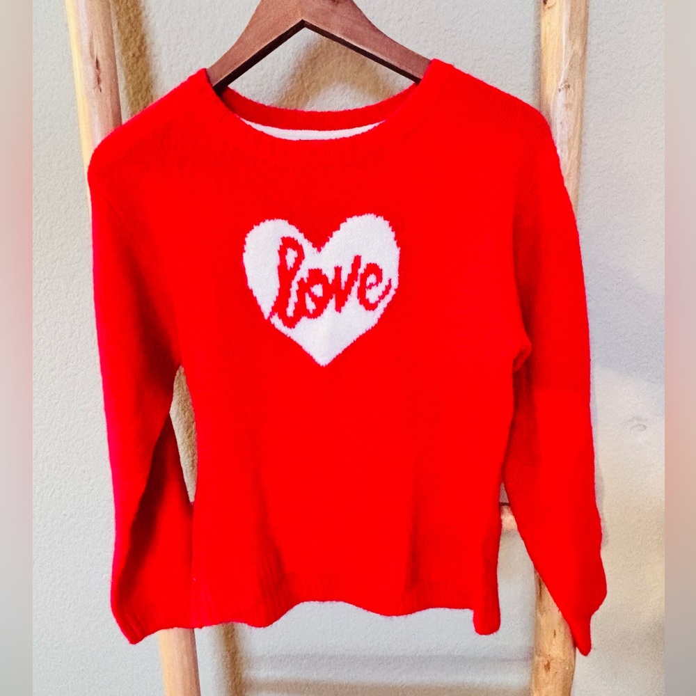 Girls Red Heart Love Sweater Size L 10-12 Knit Pullover Soft Stretch